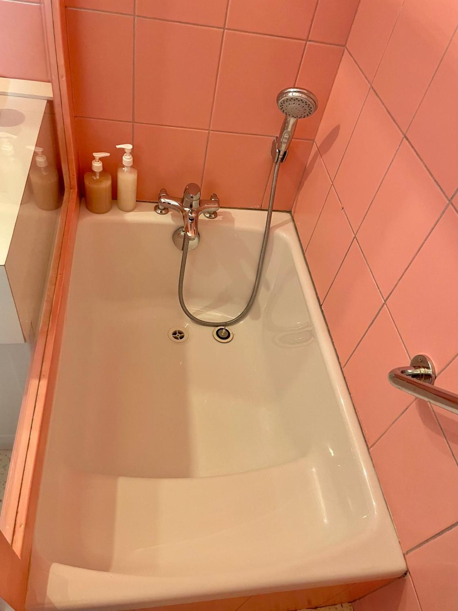 La Bonbonniere Centre Ville - Thermes - Netflix Mont-Dore Esterno foto